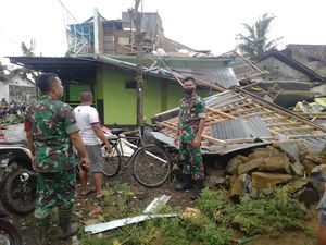 Puting Beliung Terjang 3 Desa di Pati, Seratusan Rumah Rusak