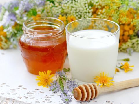 Susu dan madu untuk pasien Omicron