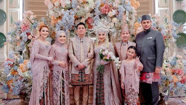 Syifa, adik Ayu Ting Ting menikah