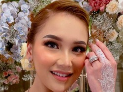 Ungkapan Hati Ayu Ting Ting saat Lihat Sang Adik Menikah