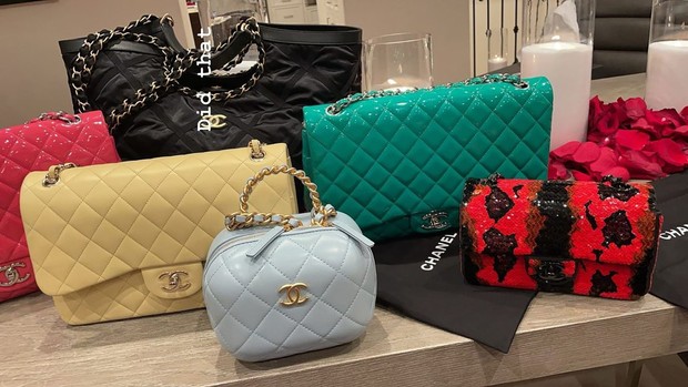 Ada 6 buah tas Chanel yang diberikan Offset kepada Cardi B sebagai hadiah Valentine