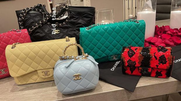 Ada 6 buah tas Chanel yang diberikan Offset kepada Cardi B sebagai hadiah Valentine