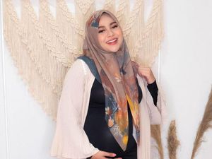 Beda Sendiri, Gaya Aurel Hermansyah Bukber Bareng Teman SMA Banjir Pujian Beda Sendiri, Gaya Aurel Hermansyah Bukber Bareng Teman SMA Banjir Pujian