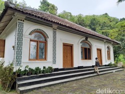 Rumah Megah Abad 19 di Sumedang, Ternyata Ini Pemiliknya