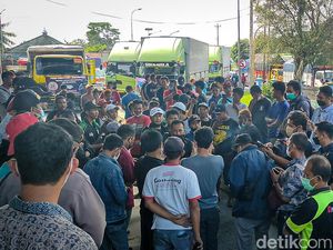 Demo ODOL, Sopir Truk DIY Geruduk Jembatan Timbang Kulon Progo