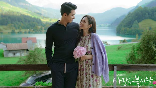 Menjadi pasangan baru kesayangan pecinta K-Drama, Hyun Bin dan Son Ye Jin yang terlibat cinlok setelah membintangi drama Crash Landing on You akan segera menikah pada Maret 2022