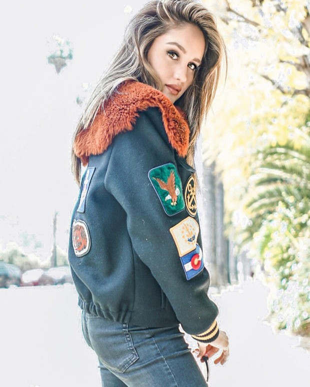 Gaya Kece Cinta Laura di Columbia University