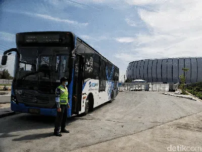 Halte TransJakarta JIS Sudah Beroperasi Lho