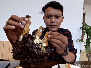 Hmm... Lembut dan Lezatnya Iga Bakar Jumbo di Kota Bandung Hmm... Lembut dan Lezatnya Iga Bakar Jumbo di Kota Bandung