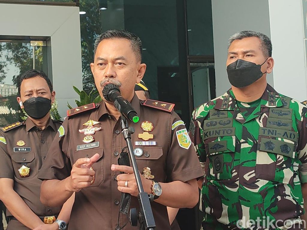 Jaksa Tetap Minta Hakim Bubarkan Yayasan Herry Wirawan