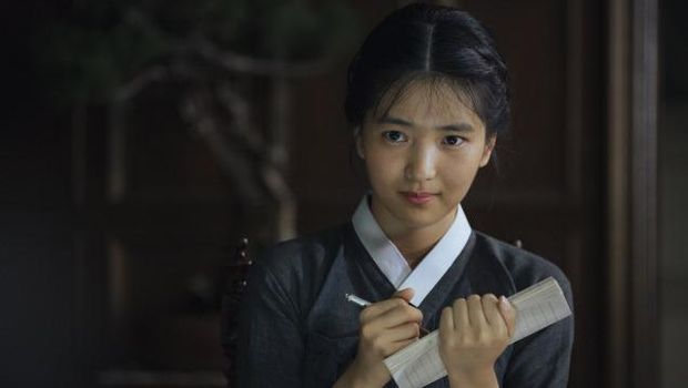 Kim Tae Ri berperan sebagai asisten rumah tangga di film The Handmaiden/Foto: IMDb