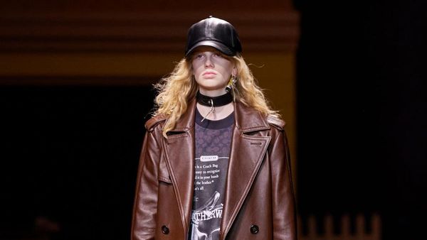 10 Koleksi Busana Coach Fall/Winter 2022, Terinspirasi Nuansa Klasik Amerika