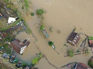 Kondisi Terkini Sungai Severn Usai Diterjang Tiga Badai Dahsyat Kondisi Terkini Sungai Severn Usai Diterjang Tiga Badai Dahsyat