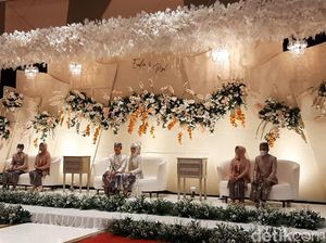 Bahagia Pasangan di Tasikmalaya Menikah di Tanggal Cantik 22/2/2022 Bahagia Pasangan di Tasikmalaya Menikah di Tanggal Cantik 22/2/2022