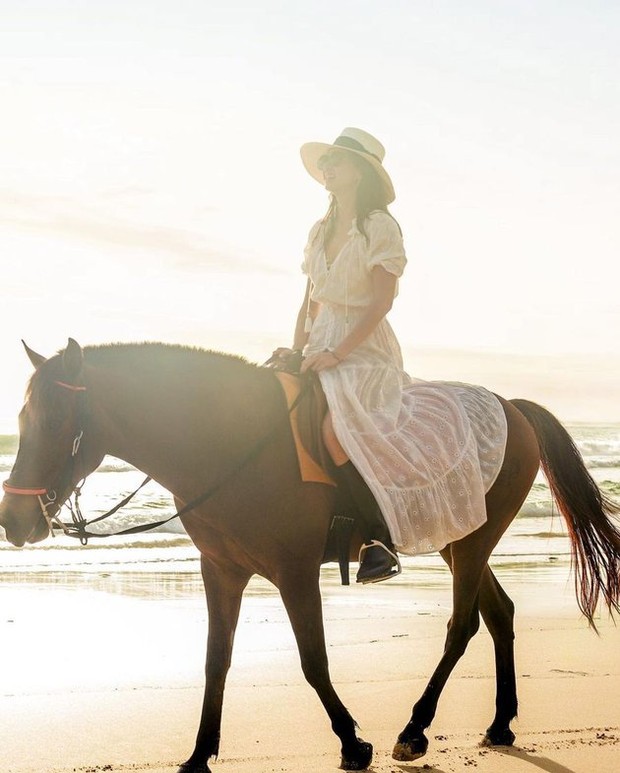 Potret Raline Shah Saat Berkuda/ Foto : Instagram @ralineshah Potret Raline Shah Saat Berkuda