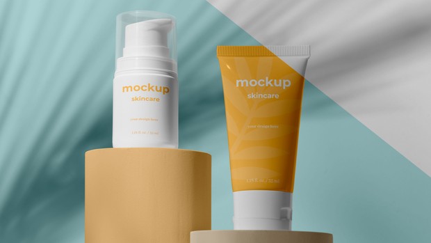 Pilih skincare berbahan vitamin C untuk dipakai perempuan usia 40-an.
