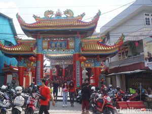 Ini Vihara Kwan Im di Singkawang, Sang Dewi Welas Asih Ini Vihara Kwan Im di Singkawang, Sang Dewi Welas Asih