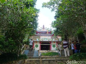 Keunikan Vihara Surga Neraka di Singkawang