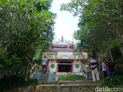 Keunikan Vihara Surga Neraka di Singkawang