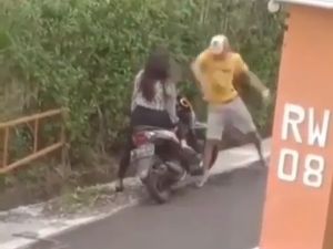 Viral Pria Pukul Seorang Wanita di Malang Viral Pria Pukul Seorang Wanita di Malang