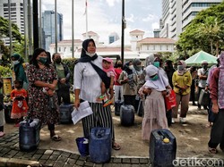 Warga Dukung Program Kios Air Bersih Pemprov DKI: Kita Sudah Lama Minta