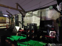 6 Warung di Surabaya Rusak Parah Dampak Hujan Es dan Angin Kencang