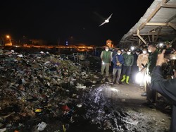 Bupati Bandung Minta 1.000 Ton Sampah di Pasar Banjaran Segera Diangkut