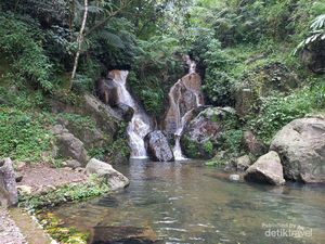 Curug Emas Bogor, Curug Indah nan Sepi yang Cocok Buat Healing Curug Emas Bogor, Curug Indah nan Sepi yang Cocok Buat Healing