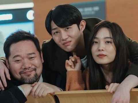 Drama Korea Ghost Doctor (2022) Drama Korea Ghost Doctor (2022)