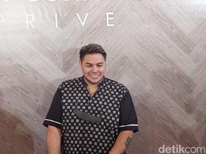 Amazing! Ivan Gunawan Makin Kurus, Ikat Pinggang Kini Sudah Muat Amazing! Ivan Gunawan Makin Kurus, Ikat Pinggang Kini Sudah Muat