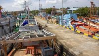 Kapal Eks Maling Ikan Dilelang, Minat?