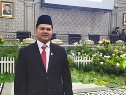 DPRD Minta Pembelian Mobil untuk Tiga Pejabat Cianjur Ditunda