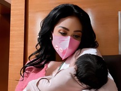 Gaya Kembar Krisdayanti Pakai Fendi Bareng Cucu yang Bikin Netizen Gemas