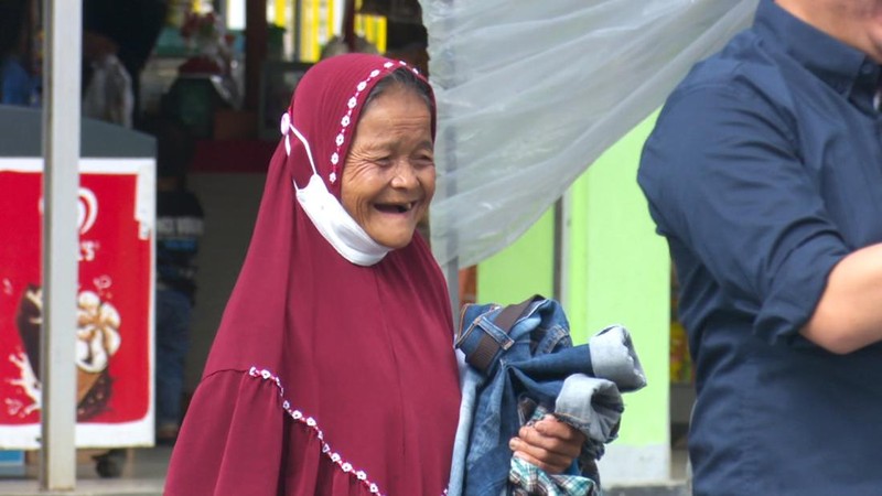 Tekad Mak Amih agar 2 Cucu Tetap Kenyang di Tengah Hidup Memprihatinkan