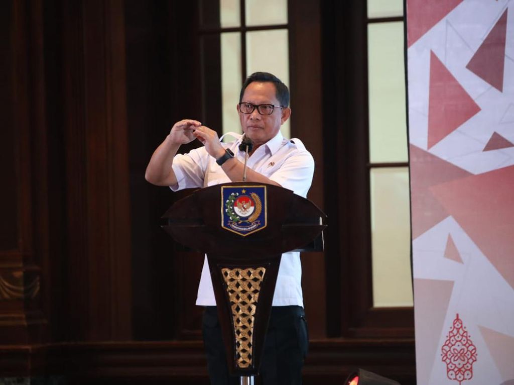Mendagri Tito Minta 5 Pj Gubernur yang Baru Dilantik Jaga Stabilitas Politik