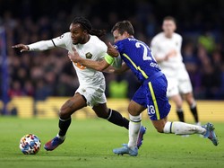 Lille sebetulnya sangat merepotkan Chelsea sepanjang laga. Juara Liga Prancis musim lalu itu bahkan mampu melepaskan 15 tembakan, namun cuma dua yang mengarah ke gawang tanpa berbuah gol.