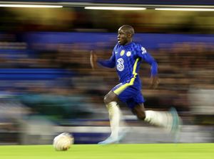 7 Gelandang Incaran Ten Hag untuk MU, Termasuk Kante