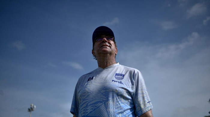 Pelatih Persib Bandung Robert Alberts.