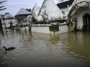 Waduh! Kompleks Makam Raja-raja Gowa Kebanjiran Waduh! Kompleks Makam Raja-raja Gowa Kebanjiran