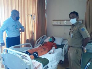 4 Begal Sadis Bacok PPSU di Jakut Ditangkap, Usianya Remaja Semua! 4 Begal Sadis Bacok PPSU di Jakut Ditangkap, Usianya Remaja Semua!