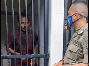 Pria Pelempar Batu ke Pengguna Jalan di Bondowoso Diringkus Pria Pelempar Batu ke Pengguna Jalan di Bondowoso Diringkus