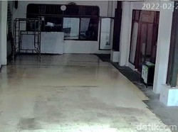 Viral Penampakan Bayangan Putih di Masjid Depok, Ini Penjelasan DKM
