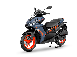 Lihat Lebih Dekat Yamaha Aerox 155 Versi 2022 yang Tampil Makin Berani Lihat Lebih Dekat Yamaha Aerox 155 Versi 2022 yang Tampil Makin Berani