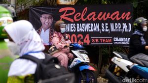 Ada Spanduk Relawan Anies Baswedan Mejeng di Lebak Bulus