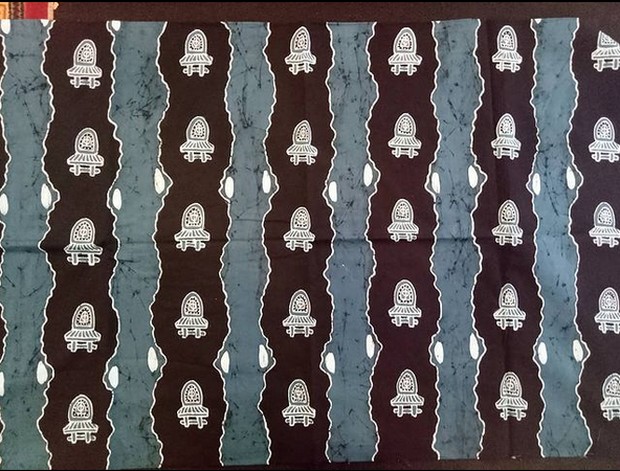 Batik Sasambo/Foto : instagram.com/sasamboskema Batik Sasambo menampilkan motif Uma Lengge, sebagai penggambaran rumah adat Nusa Tenggara Barat