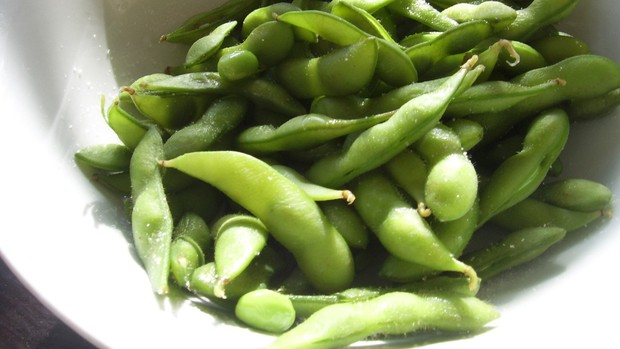 Manfaat edamame untuk meningkatkan kepadatan tulang.