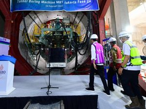Jokowi Luncurkan Bor Raksasa, MRT Bakal Tembus Sampai Kota