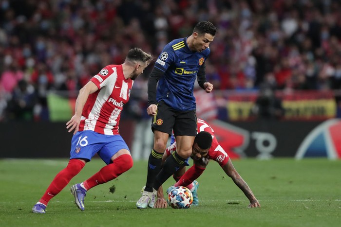 MADRID, SPAIN - FEBRUARY 23: Cristiano Ronaldo of Manchester United reacts during the UEFA Champions League Round Of Sixteen Leg One match between Atletico Madrid and Manchester United at Wanda Metropolitano on February 23, 2022 in Madrid, Spain. (Photo by Angel Martinez/Getty Images)