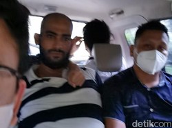 Deteni WN Palestina yang Ditangkap di Jakarta Dibawa Kembali ke Pasuruan