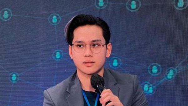 Perbandingan Wajah Indra Kenz saat Masih Tajir dengan Dipenjara